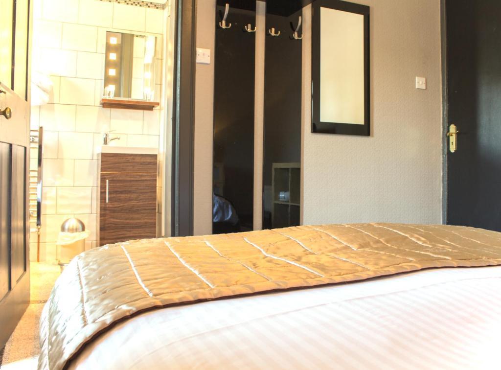 Goblin Ha' Hotel Gifford Ngoại thất bức ảnh